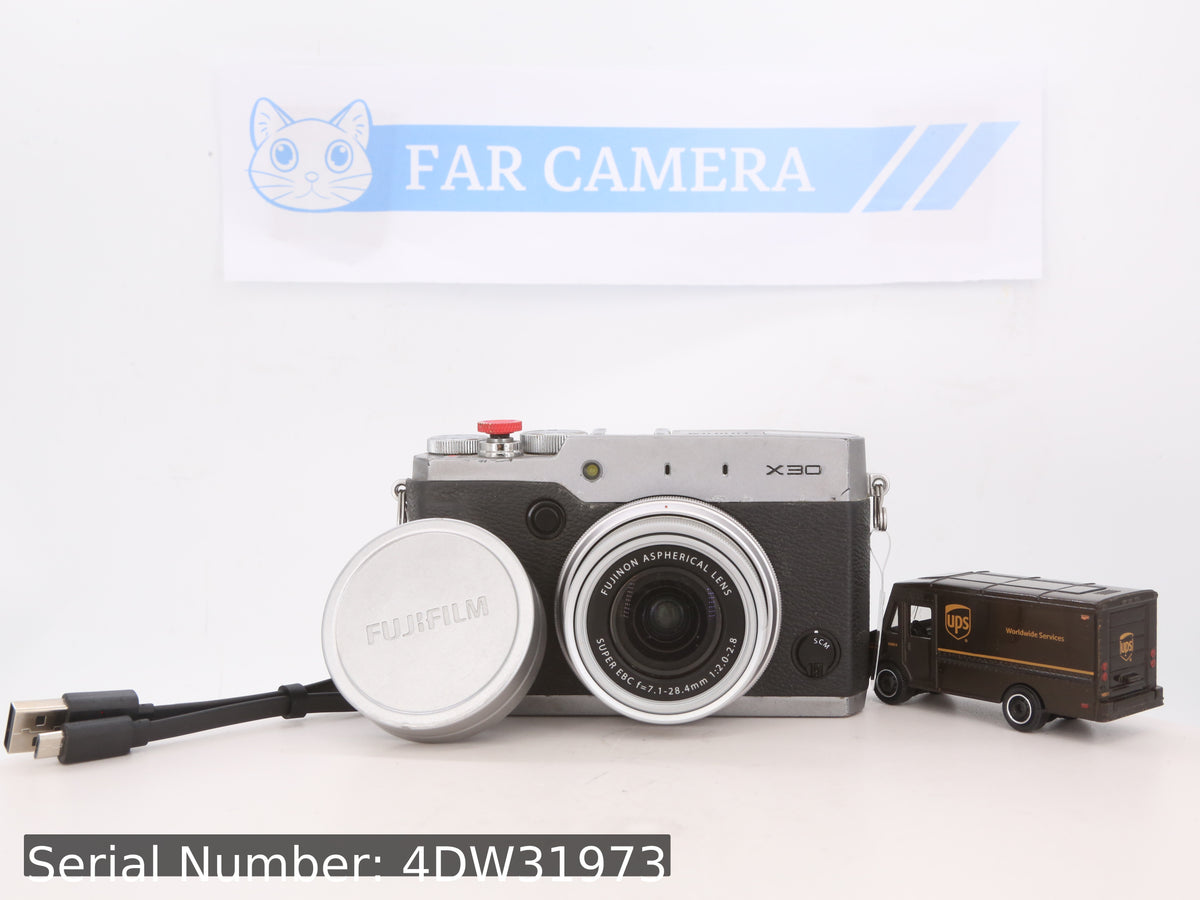 [Good, Shipping from US] Fujifilm X30 Camera