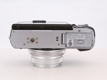 [Good, Fast Shipping] Fujifilm X30 Camera