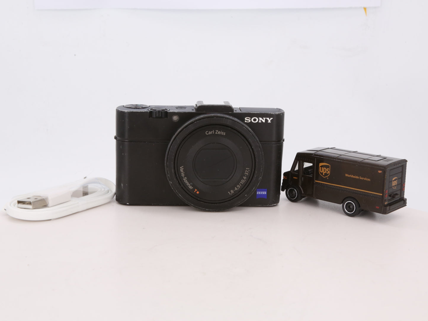 [Good, Fast Shipping] Sony DSC-RX100 II M2 Camera