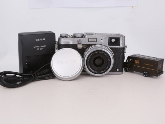 [Good, Fast Shipping] Fujifilm X100S Camera