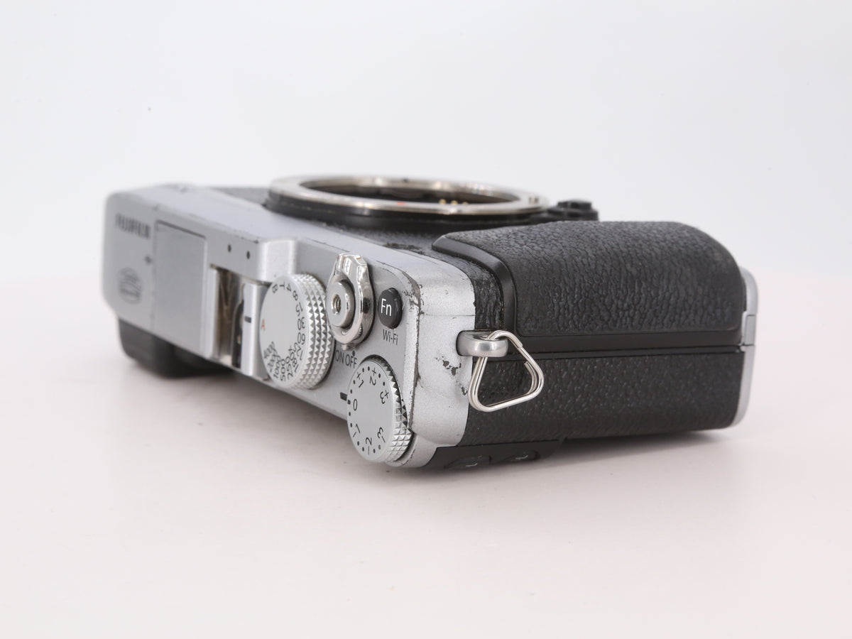 [Good, Shipping from US] Fujifilm X-E2 Camera