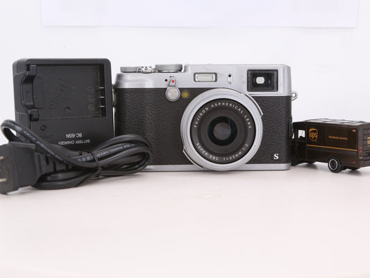 [Good, Fast Shipping] Fujifilm X100S Camera