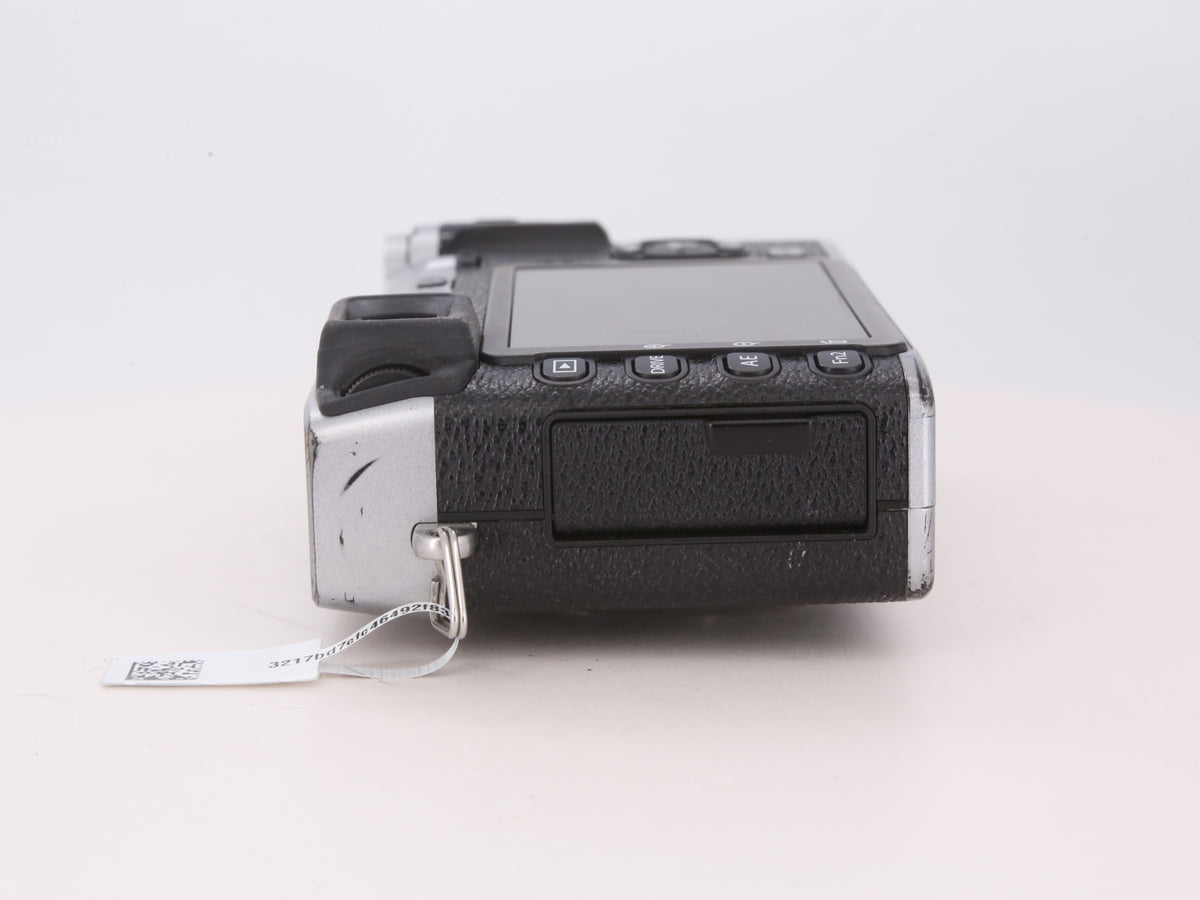 [Good, Shipping from US] Fujifilm X-E2 Camera