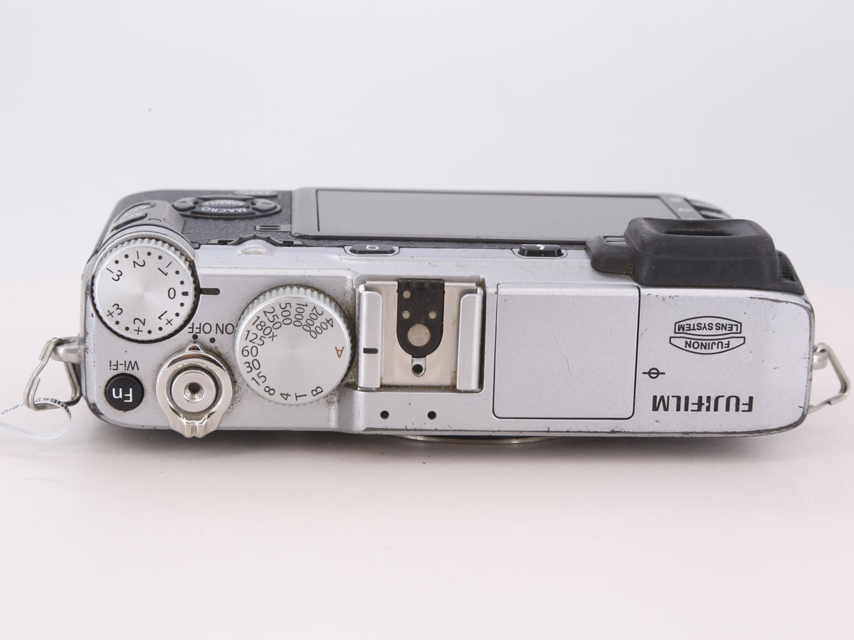 [Good, Shipping from US] Fujifilm X-E2 Camera