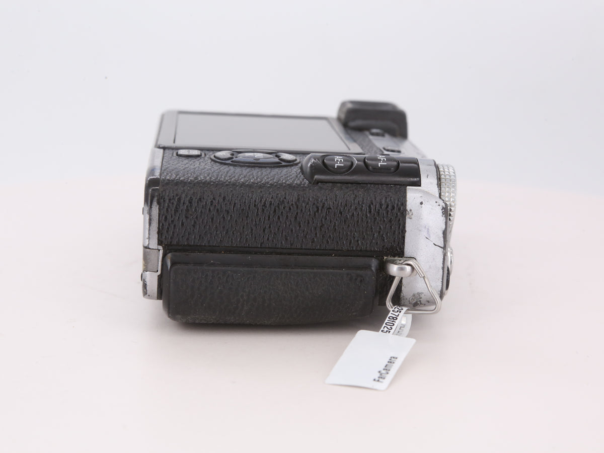 [Good, Shipping from US] Fujifilm X-E2 Camera