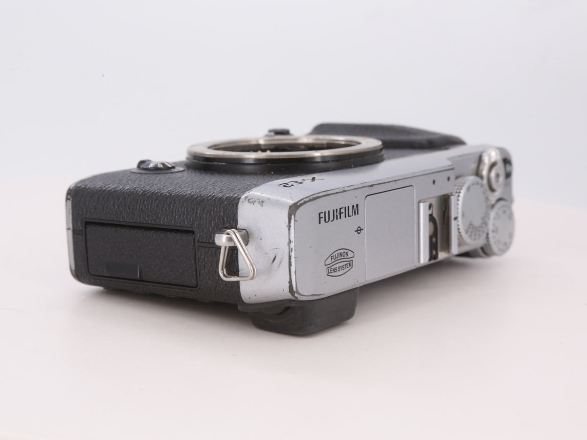 [Good, Shipping from US] Fujifilm X-E2 Camera