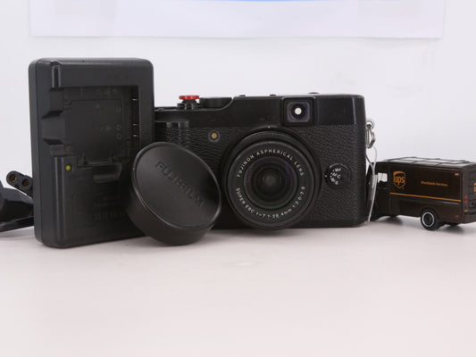 [Good, Fast Shipping] Fujifilm X10 Camera