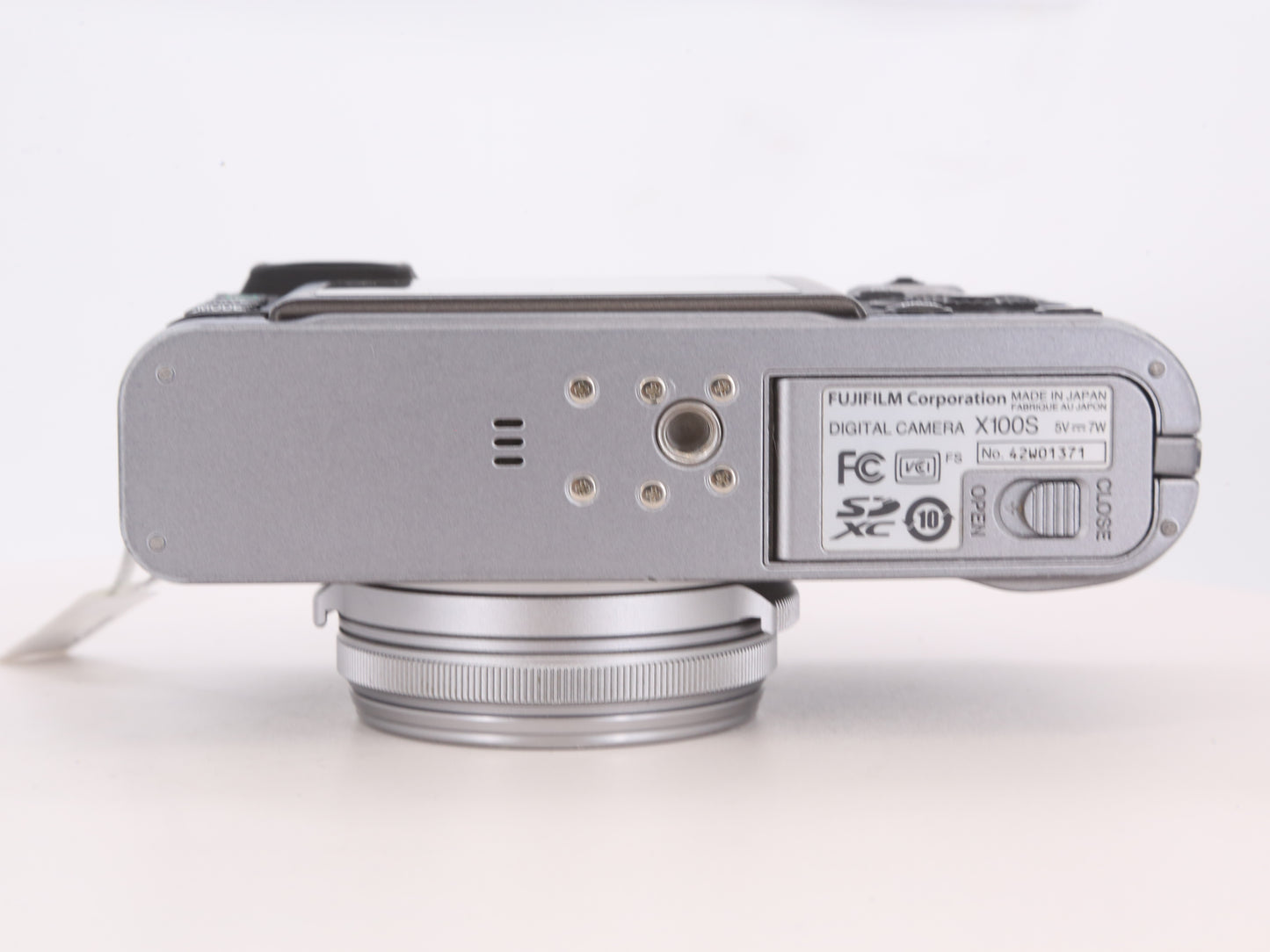 [Good, Fast Shipping] Fujifilm X100S Camera