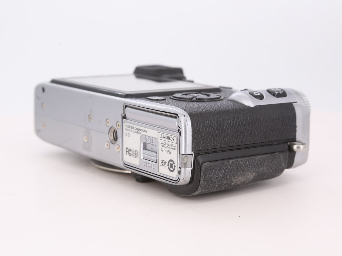 [Good, Shipping from US] Fujifilm X-E1 Camera