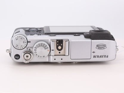[Good, Shipping from US] Fujifilm X-E1 Camera