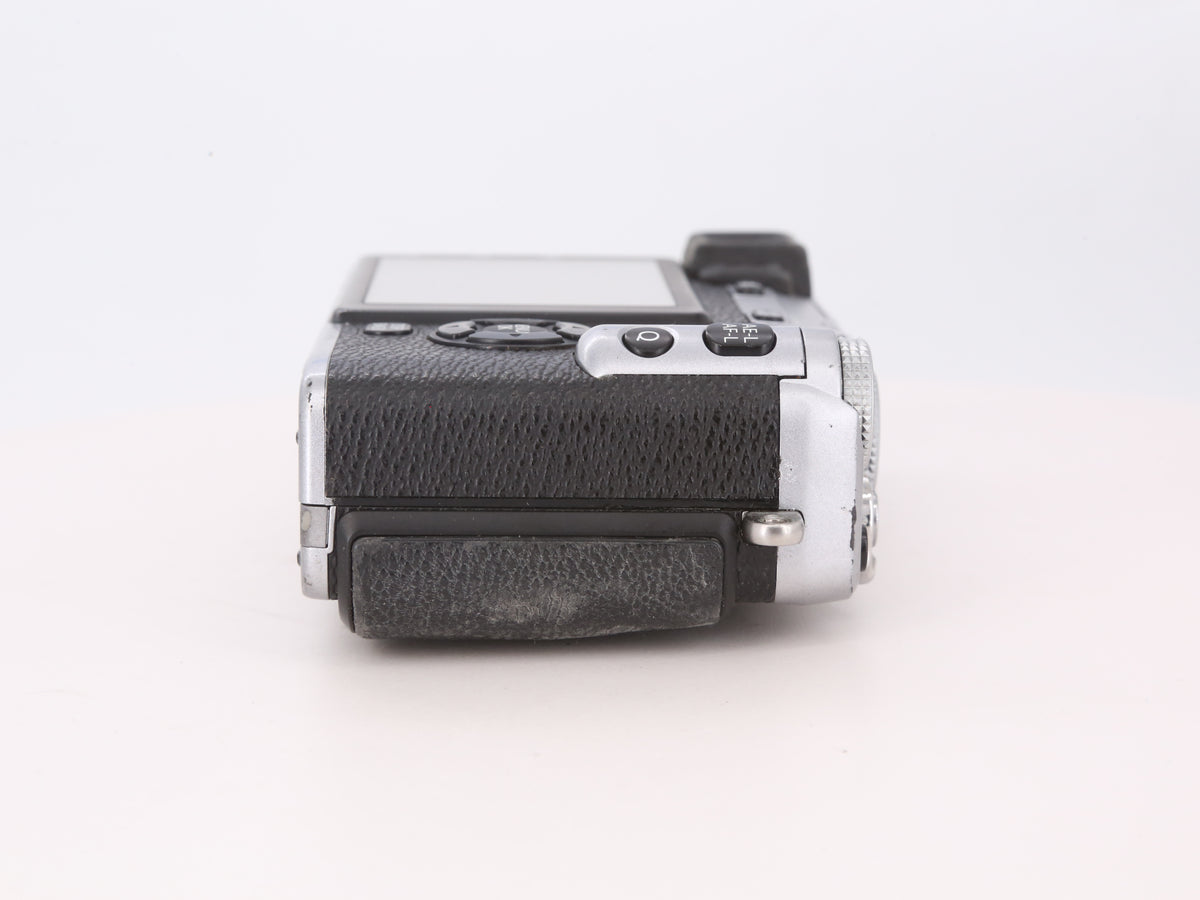 [Good, Shipping from US] Fujifilm X-E1 Camera
