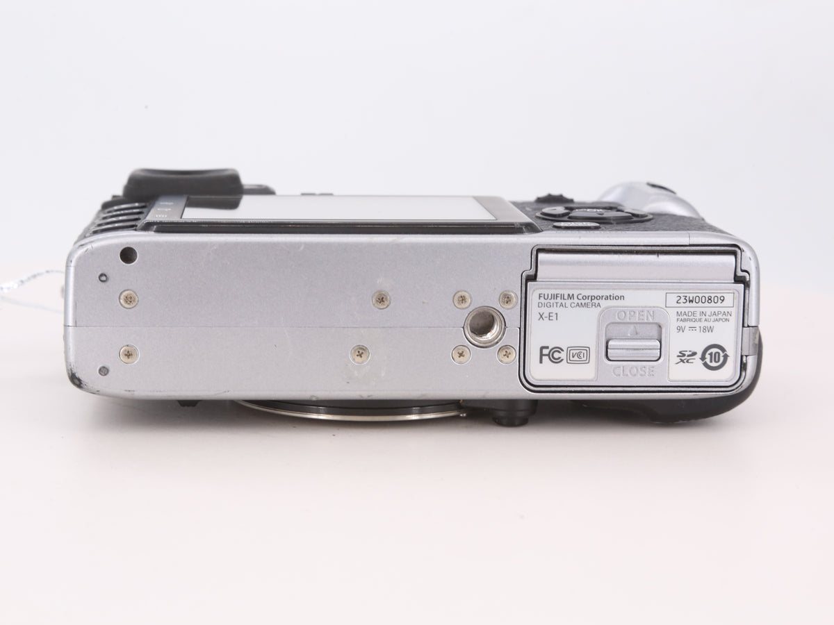 [Good, Shipping from US] Fujifilm X-E1 Camera