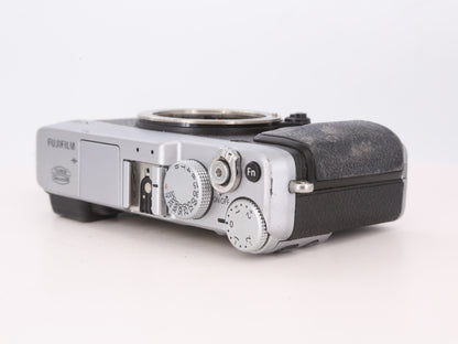 [Good, Shipping from US] Fujifilm X-E1 Camera