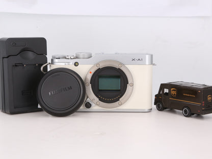 [Good, Shipping from US] Fujifilm X-A1 Camera