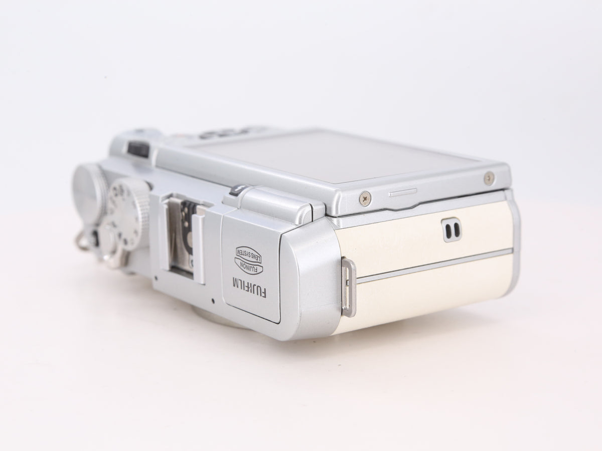 [Good, Shipping from US] Fujifilm X-A1 Camera