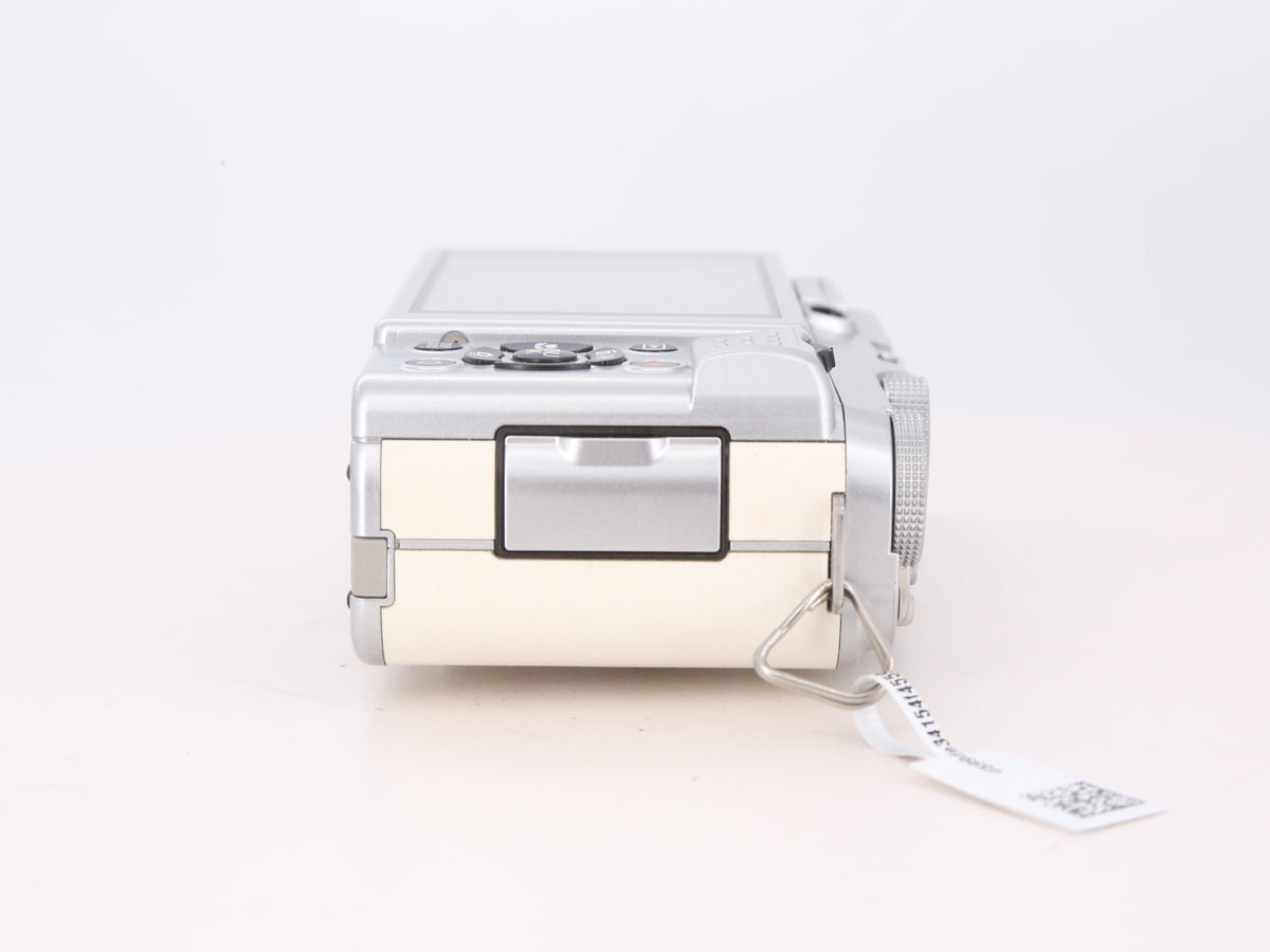 [Good, Shipping from US] Fujifilm X-A1 Camera