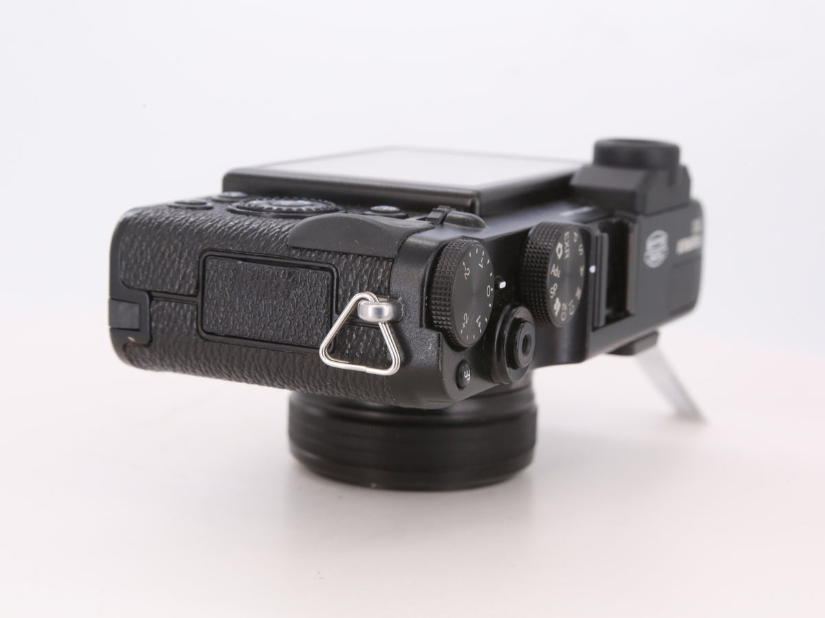 [Good, Shipping from US] Fujifilm X10 Camera