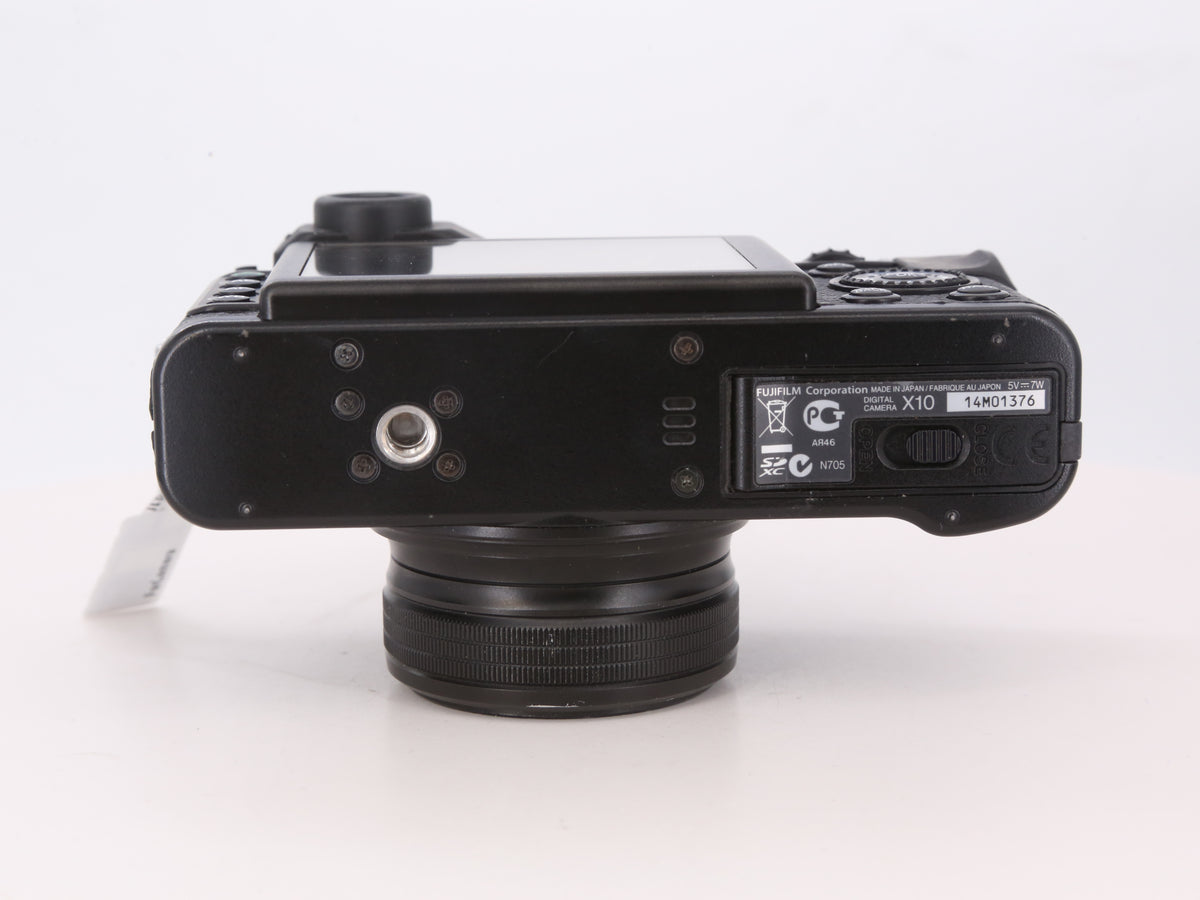 [Good, Shipping from US] Fujifilm X10 Camera