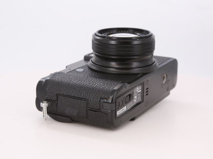 [Good, Shipping from US] Fujifilm X10 Camera