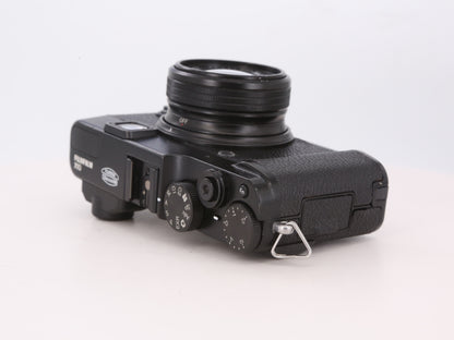 [Good, Shipping from US] Fujifilm X10 Camera