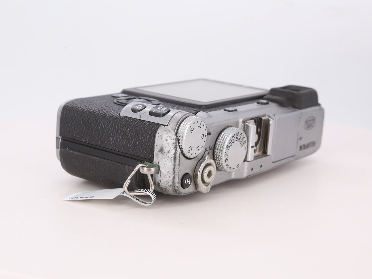 [Good, Shipping from US] Fujifilm X-E1 Camera
