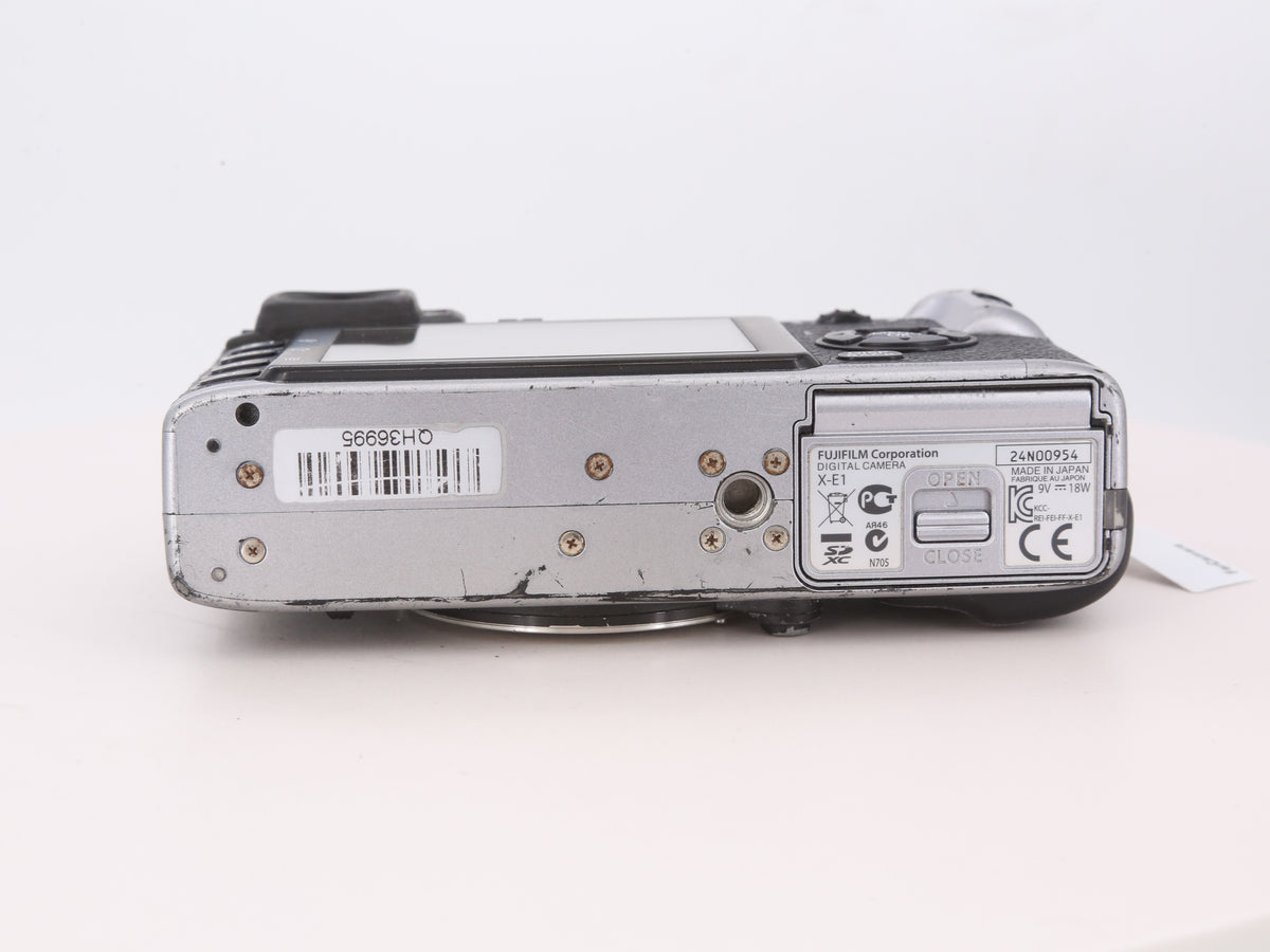 [Good, Shipping from US] Fujifilm X-E1 Camera