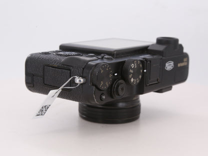 [Good, Shipping from US] Fujifilm X10 Camera