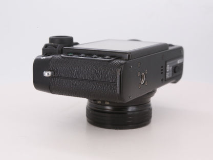 [Good, Shipping from US] Fujifilm X10 Camera