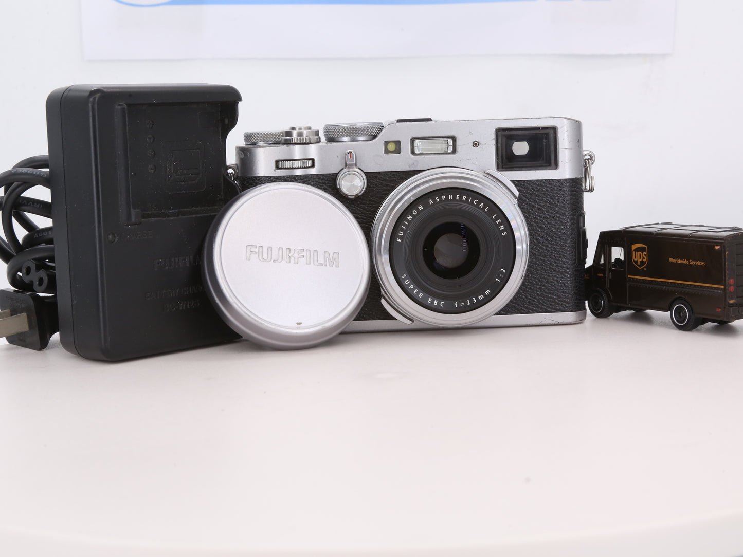 [Good, Fast Shipping] Fujifilm X100F Camera