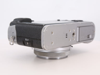 [Good, Fast Shipping] Fujifilm X100F Camera