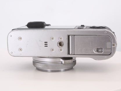 [Good, Fast Shipping] Fujifilm X100F Camera