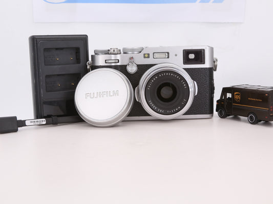 [Good, Fast Shipping] Fujifilm X100F Camera