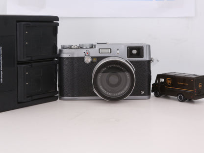 [Good, Shipping from US] Fujifilm X100S Camera