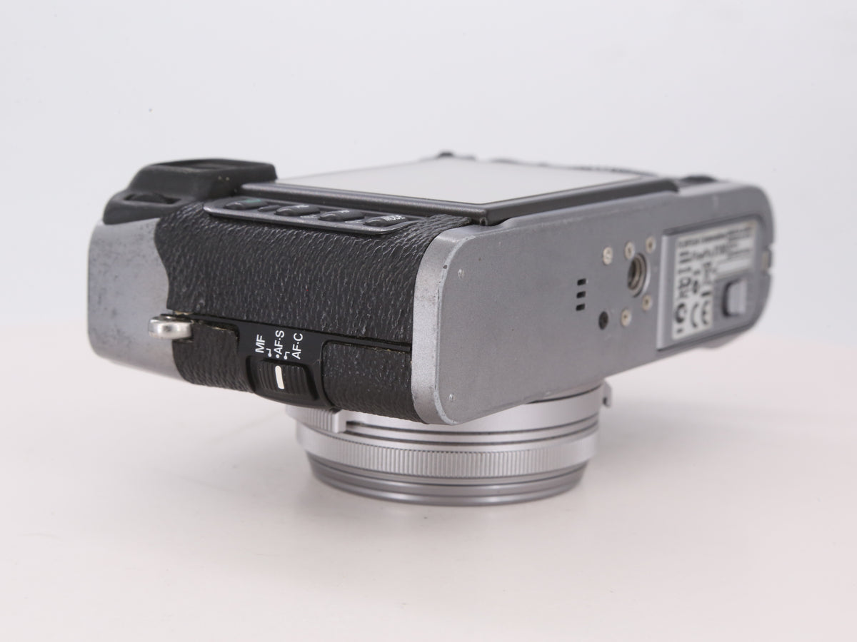[Good, Shipping from US] Fujifilm X100 Camera