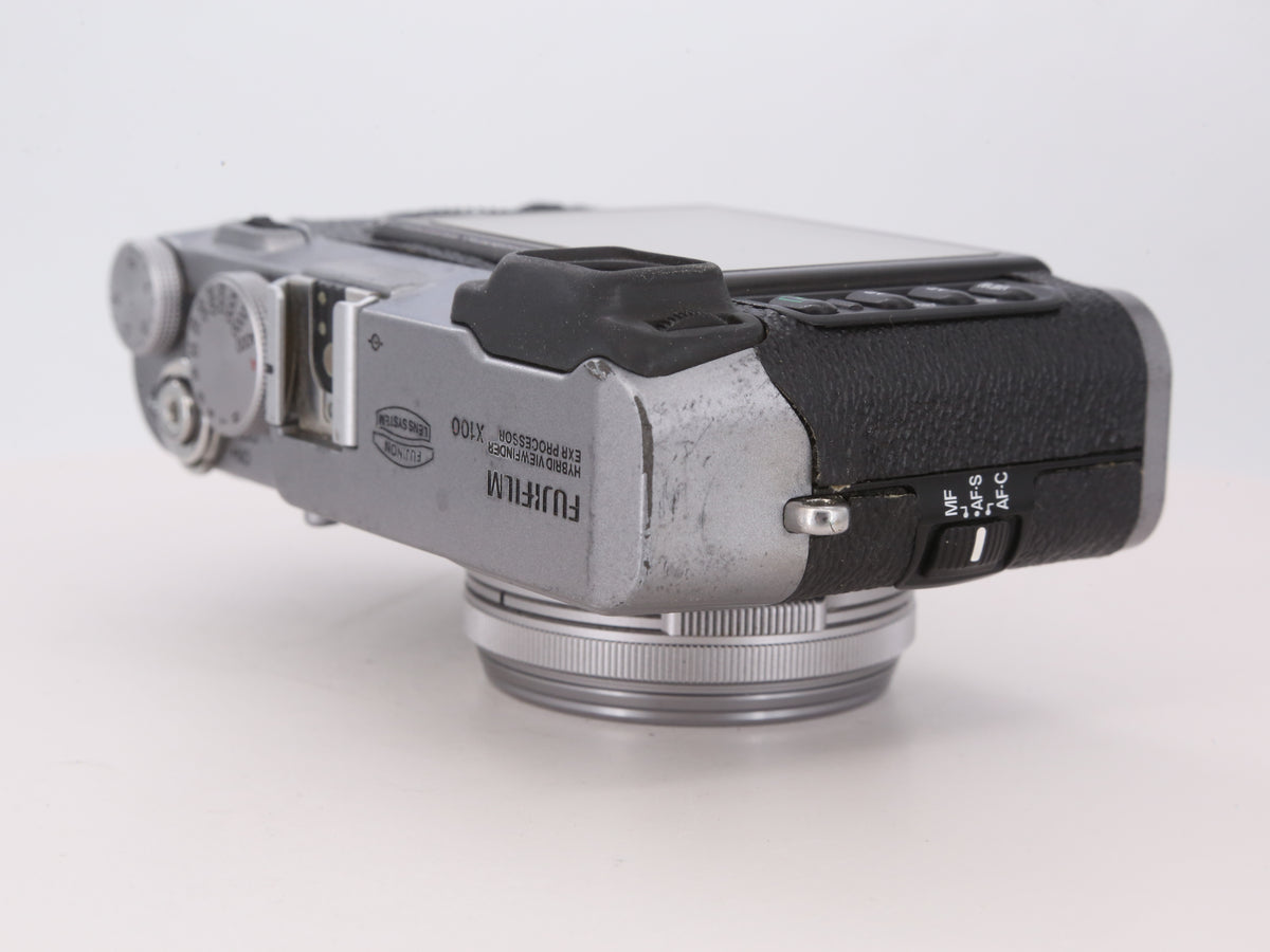 [Good, Shipping from US] Fujifilm X100 Camera