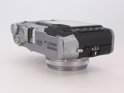 [Good, Shipping from US] Fujifilm X100 Camera