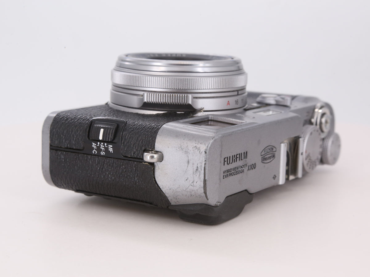[Good, Shipping from US] Fujifilm X100 Camera
