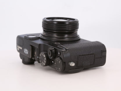 [Good, Fast Shipping] Fujifilm X10 Camera