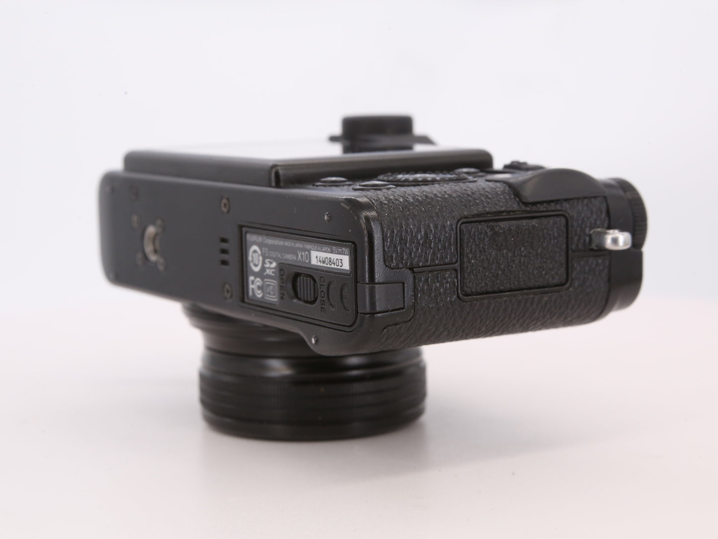 [Good, Fast Shipping] Fujifilm X10 Camera