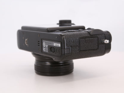 [Good, Fast Shipping] Fujifilm X10 Camera