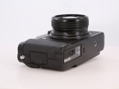 [Good, Fast Shipping] Fujifilm X10 Camera