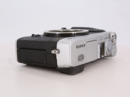 [Good, Fast Shipping] Fujifilm X-E1 Camera