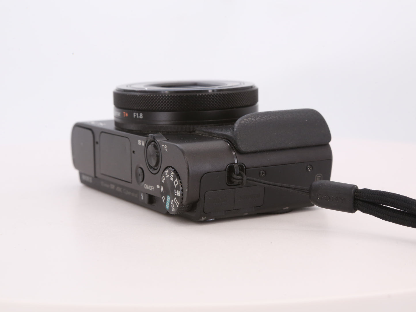 [Good, Fast Shipping] Sony DSC-RX100 V M5 Camera