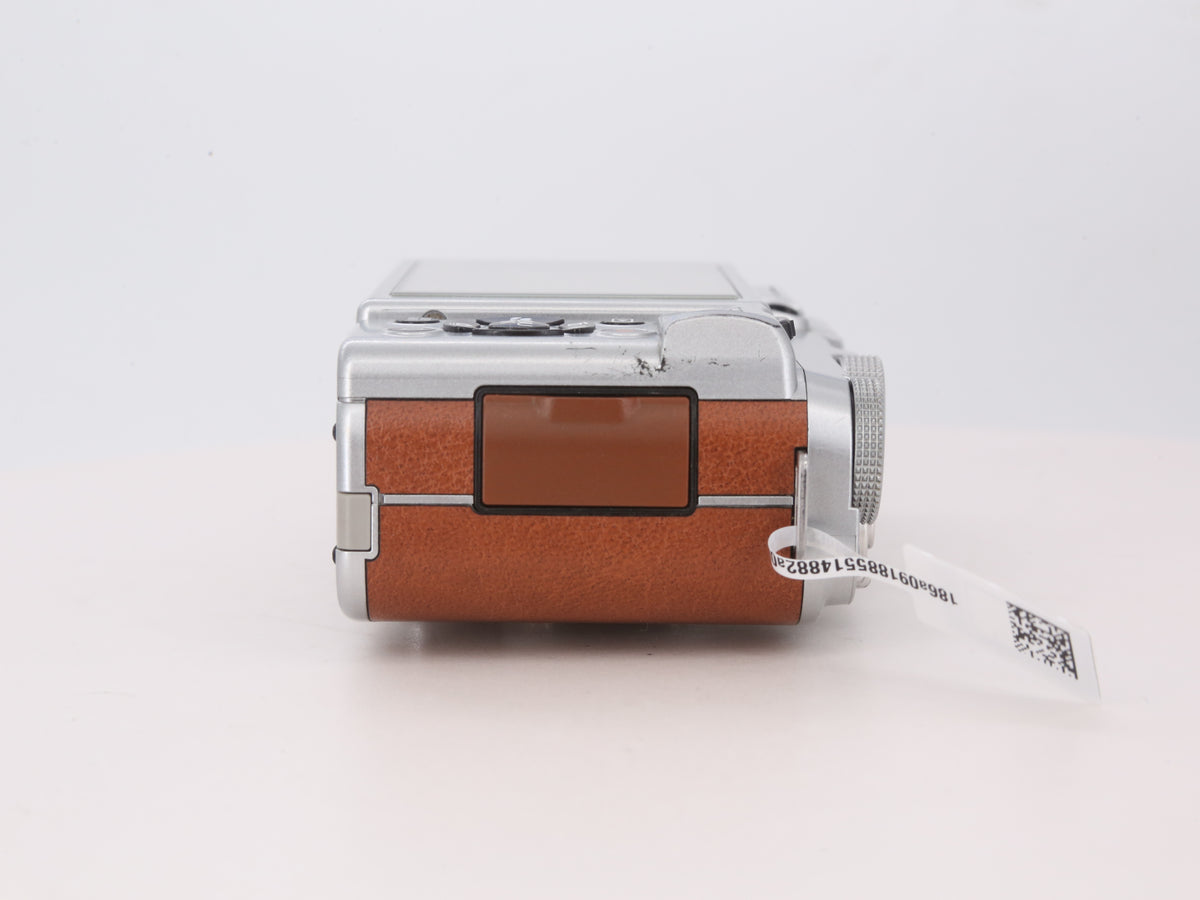 [Good, Shipping from US] Fujifilm X-M1 Camera