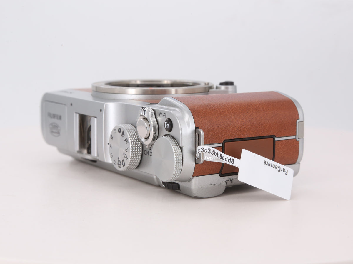 [Good, Shipping from US] Fujifilm X-M1 Camera