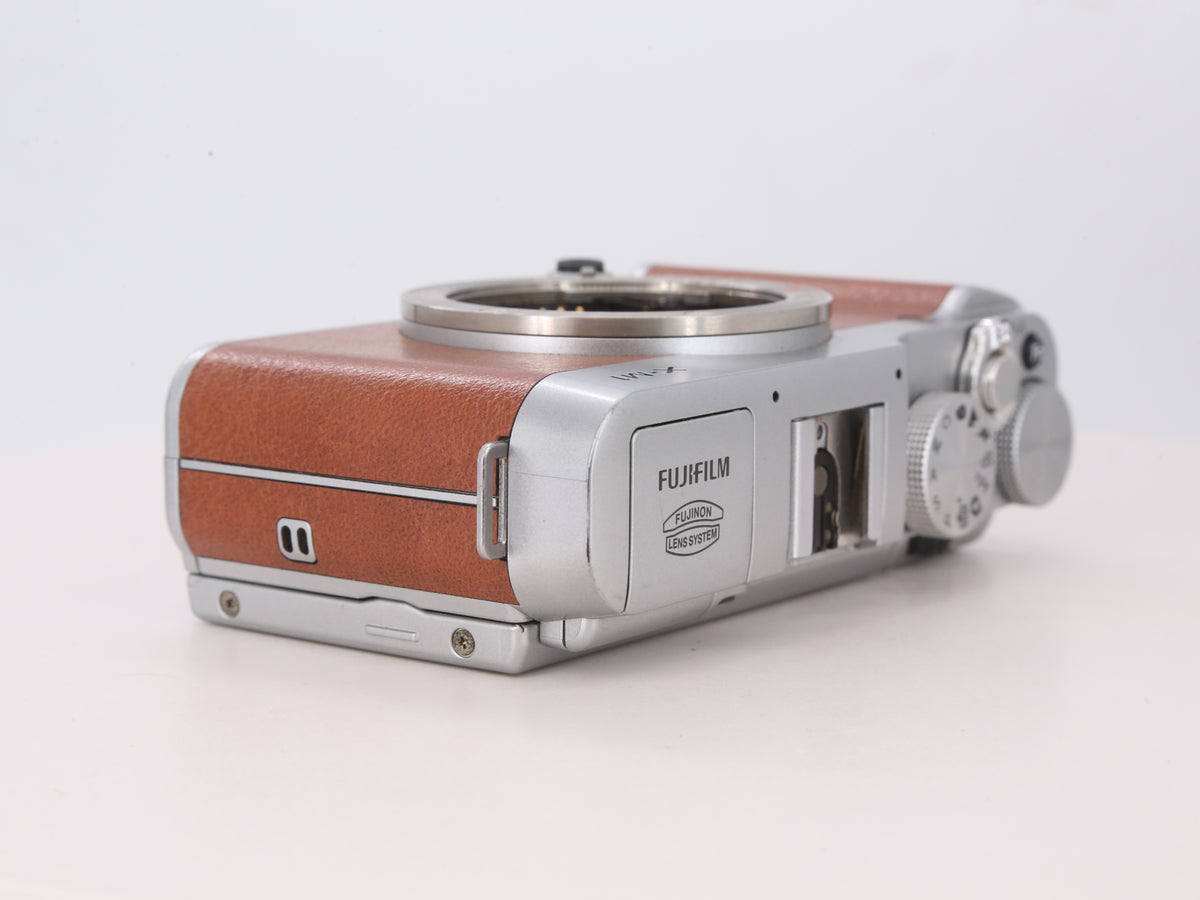 [Good, Shipping from US] Fujifilm X-M1 Camera