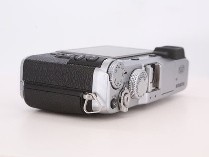[Good, Fast Shipping] Fujifilm X-E2 Camera