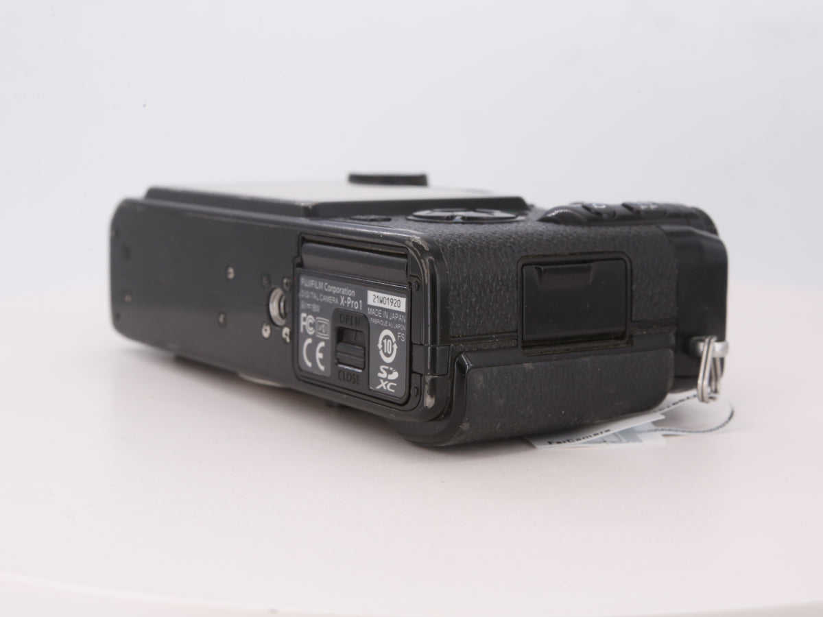 [Good, Shipping from US] Fujifilm X-Pro1 Camera