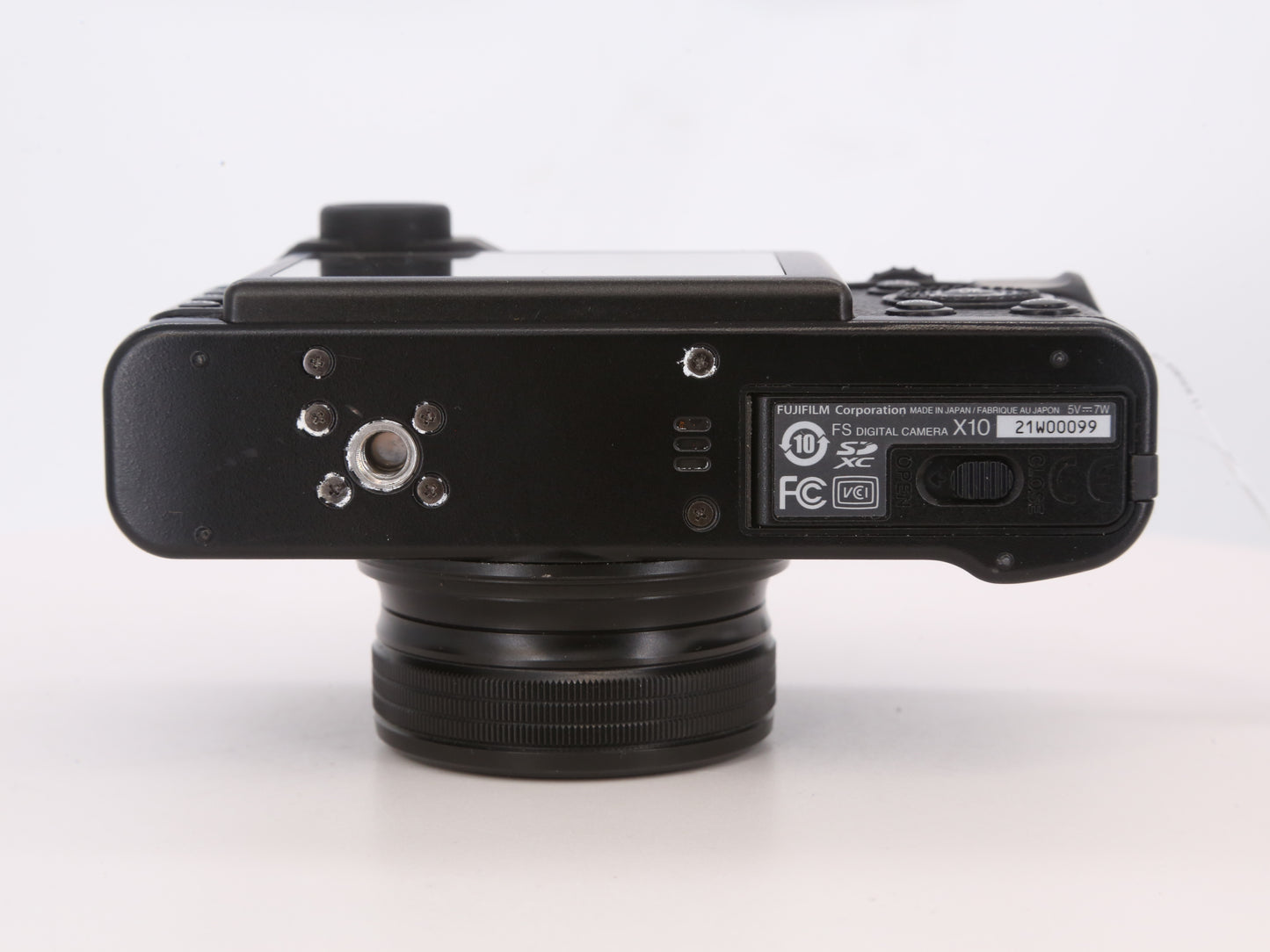 [Good, Fast Shipping] Fujifilm X10 Camera