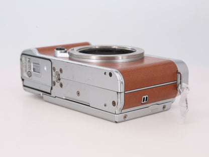 [Good, Shipping from US] Fujifilm X-M1 Camera